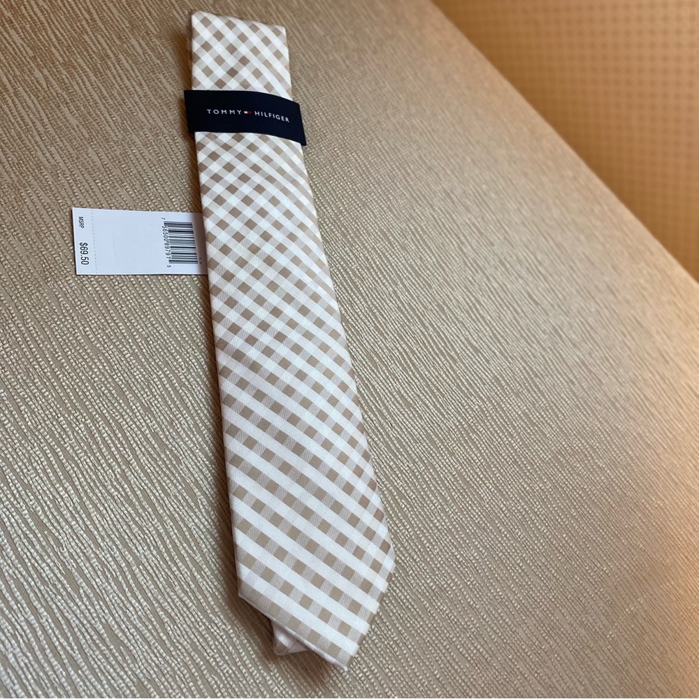 Tommy Hilfiger Men's Plaid Tie Neutral Colors
